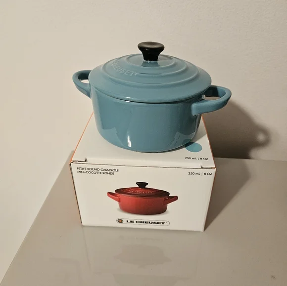 NIB Le Creuset Turquoise Mini Cocotte 10cm - Picture 2 of 16
